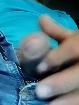 Snapshot of luchoarr chatting on 10-14-25, 02:56 luchoarr online show from 10-14-25, 02:56