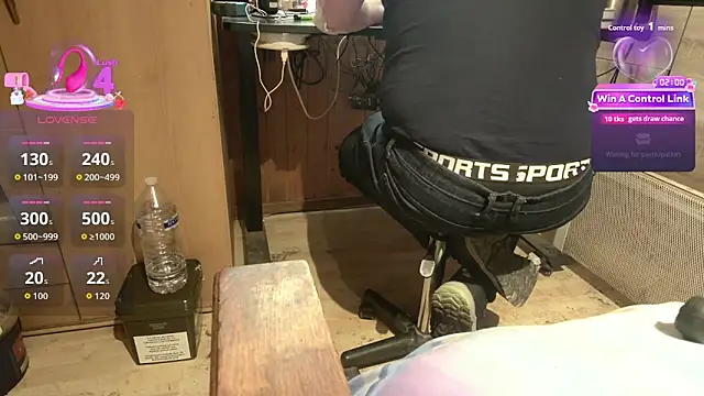 misteryman1956 online show from 04-10-26, 06:31