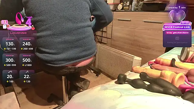 misteryman1956 online show from 04-15-26, 08:31