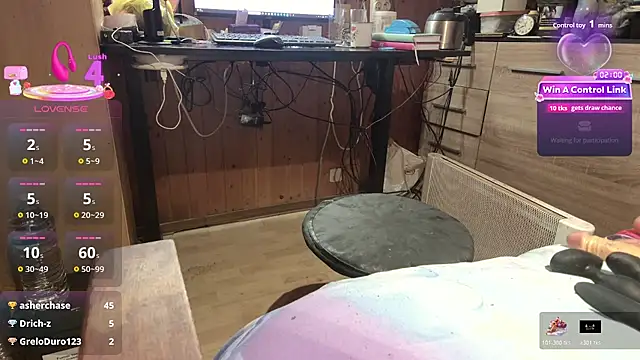 misteryman1956 online show from 04-22-26, 06:04