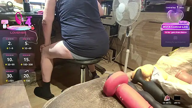 misteryman1956 online show from 07-24-26, 05:31