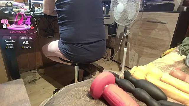 misteryman1956 online show from 07-23-26, 05:09