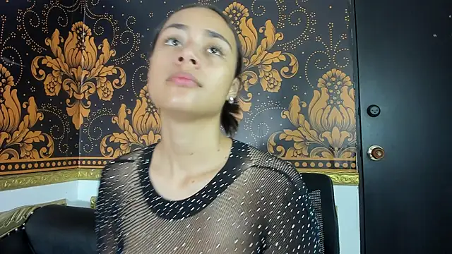 Snapshot of sheyla_sweet18 chatting on 03-05-25, 12:22 sheyla sweet18 online show from 03-05-25, 12:22