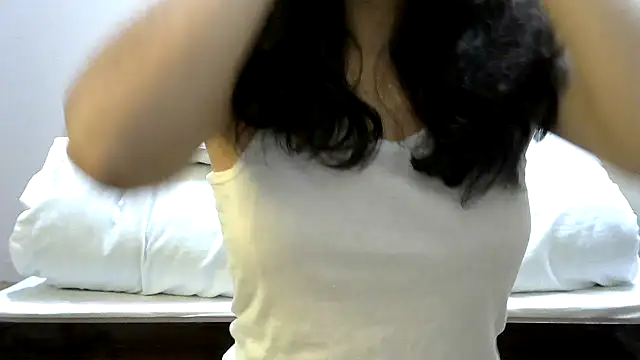 Snapshot of phuljhadi chatting on 09-21-25, 04:01 phuljhadi online show from 09-21-25, 04:01