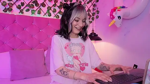 lauren evans96 online show from 03-08-26, 03:54