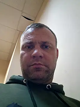 Snapshot of Crek666 chatting on 02-01-25, 04:43 Crek666 online show from 02-01-25, 04:43