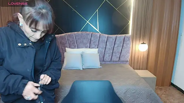 NatashaMason  online show from 05-02-26, 07:19