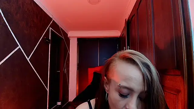 Snapshot of NatashaMason_ chatting on 02-25-25, 11:43 NatashaMason online show from 02-25-25, 11:43