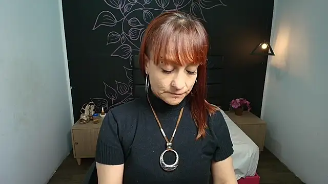 Snapshot of NatashaMason_ chatting on 10-15-25, 11:40 NatashaMason online show from 10-15-25, 11:40