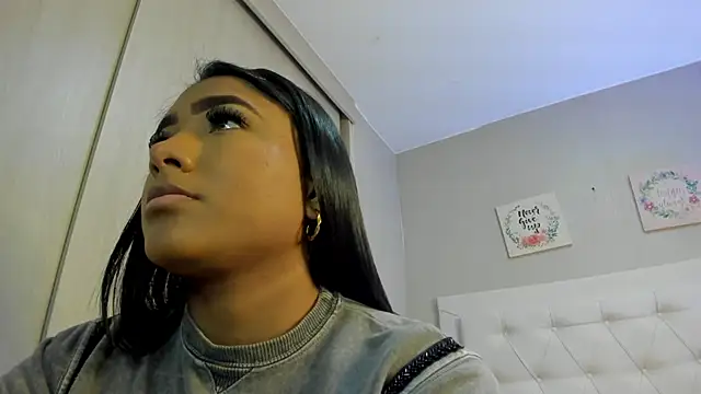 nicole  parker1 online show from 03-17-26, 01:03