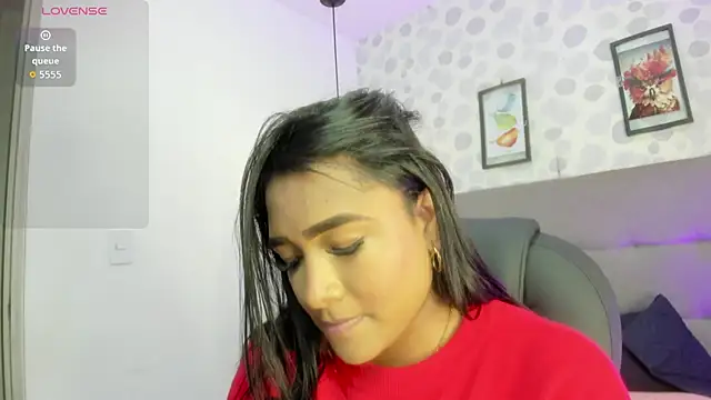 nicole  parker1 online show from 04-21-26, 01:50