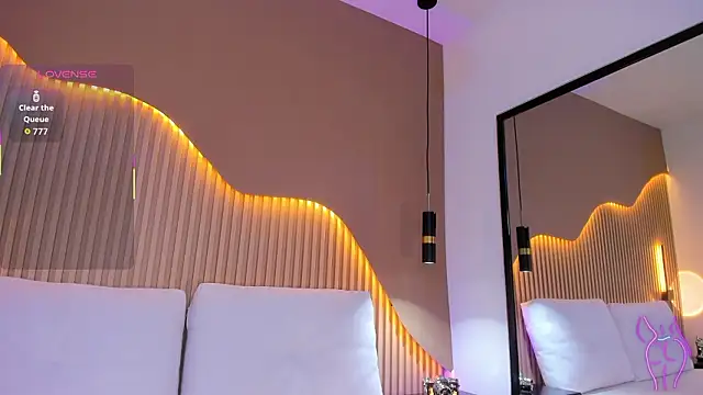 RenataJhonson  online show from 03-11-26, 06:29