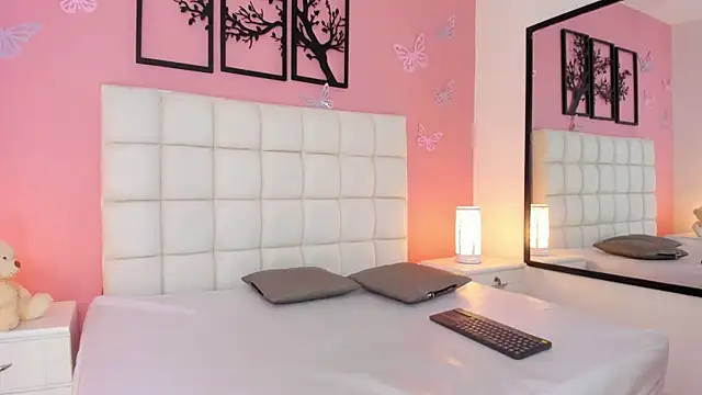 RenataJhonson  online show from 03-11-25, 04:30