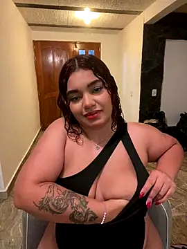 Snapshot of Anny_arango_ chatting on 10-11-25, 11:39 Anny arango online show from 10-11-25, 11:39