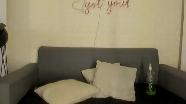 karina gomez 18 online show from 02-08-26, 11:30