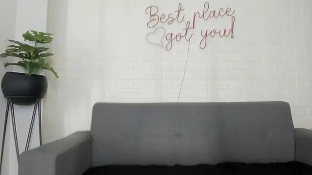 karina gomez 18 online show from 02-12-26, 11:43