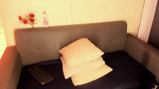 karina gomez 18 online show from 11-29-25, 11:43