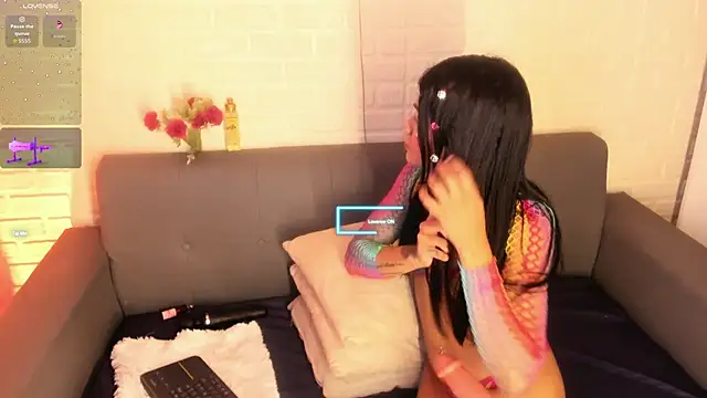 karina gomez 18 online show from 11-18-25, 11:57