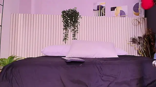 karina gomez 18 online show from 06-10-26, 11:33