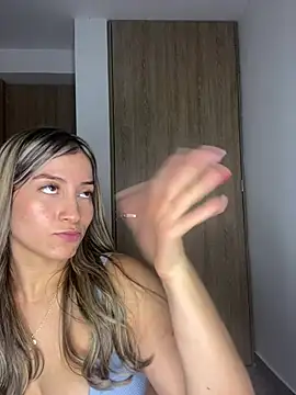 Issabela G1 online show from 02-26-25, 12:09