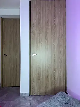 Issabela G1 online show from 02-06-25, 03:16