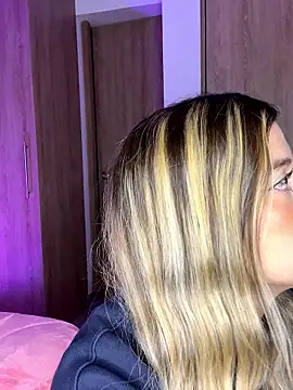 Issabela G1 online show from 01-11-26, 04:30