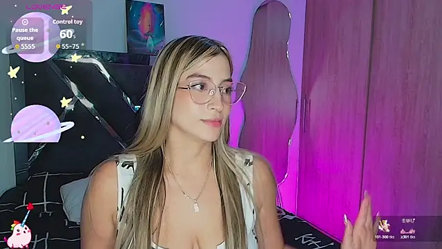 Issabela G1 online show from 10-18-25, 01:18