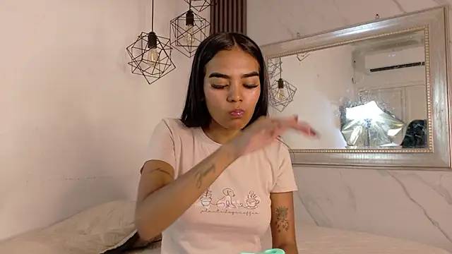 julieta aguilar1 online show from 02-13-26, 07:25