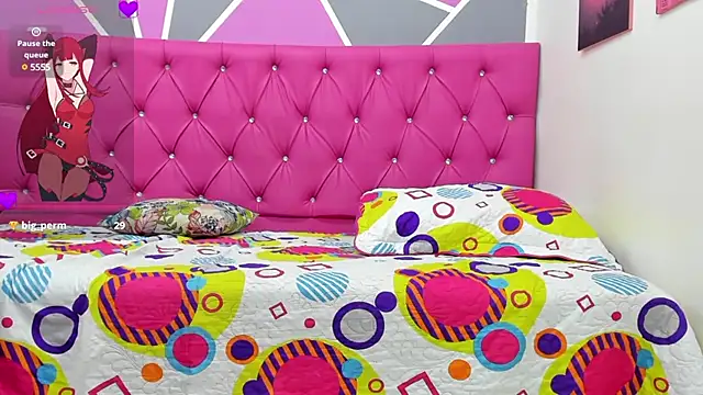 Snapshot of Helen_russo chatting on 03-22-25, 06:03 Helen russo online show from 03-22-25, 06:03