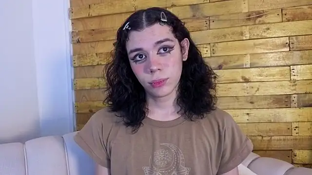 Snapshot of pixy_20 chatting on 07-19-26, 04:10 pixy 20 online show from 07-19-26, 04:10