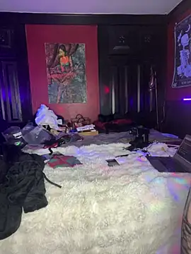 Luluof online show from 02-17-25, 08:19