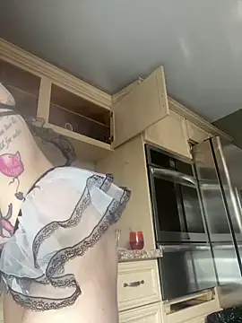 Luluof online show from 02-25-25, 05:40