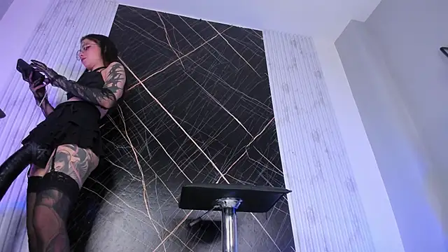 Snapshot of amber__blair chatting on 03-16-25, 08:43 amber blair online show from 03-16-25, 08:43