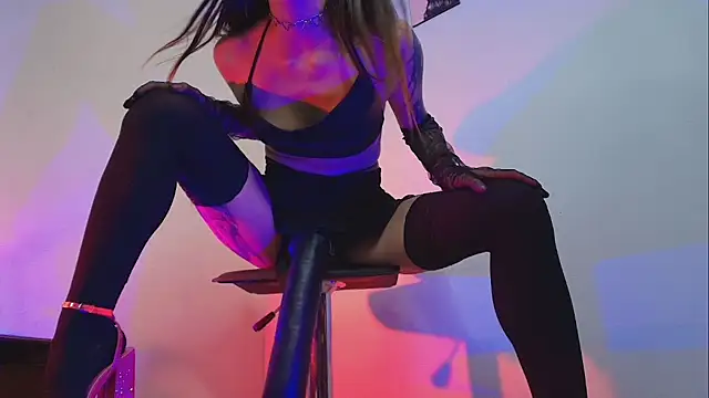 Snapshot of amber__blair chatting on 10-30-25, 02:58 amber blair online show from 10-30-25, 02:58