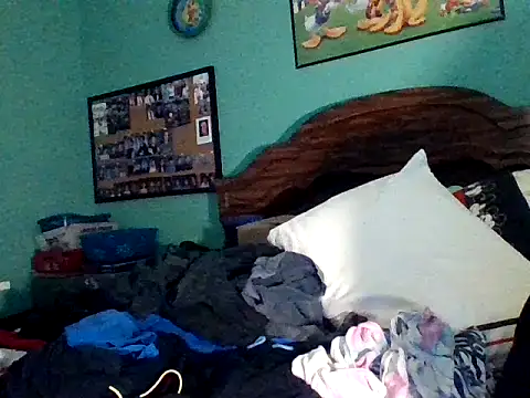 Snapshot of Curved4Pleasure chatting on 09-13-25, 11:32 Curved4Pleasure online show from 09-13-25, 11:32