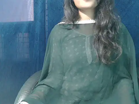 Snapshot of Yashi chatting on 10-25-25, 11:09 Yashi online show from 10-25-25, 11:09