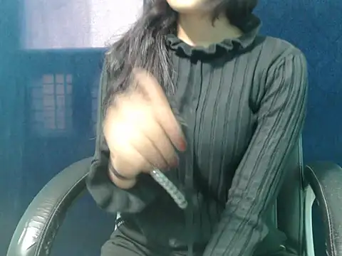 Yashi online show from 11-24-25, 10:37