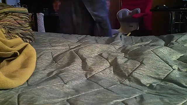 qoooqing67 online show from 11-17-25, 06:06