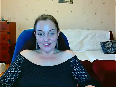 Alice3694 online show from 04-08-26, 04:47