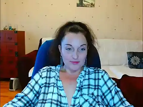 Alice3694 online show from 05-15-26, 06:22