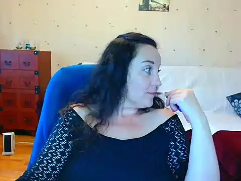Alice3694 online show from 05-07-26, 06:39