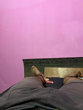 Snapshot of Your_daddy_544 chatting on 09-13-25, 04:12 Your daddy 544 online show from 09-13-25, 04:12