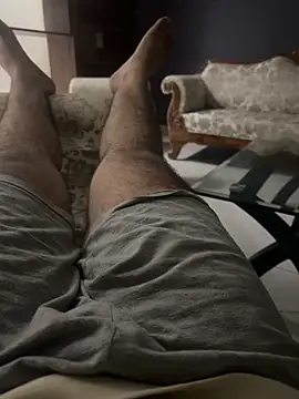 Snapshot of Your_daddy_544 chatting on 09-18-25, 01:36 Your daddy 544 online show from 09-18-25, 01:36