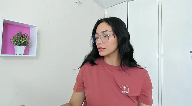 Snapshot of ASIAM_BRUNET chatting on 02-04-25, 01:06 ASIAM BRUNET online show from 02-04-25, 01:06