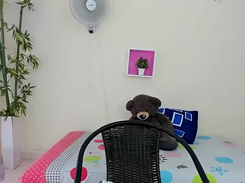 ASIAM BRUNET online show from 11-05-25, 02:31