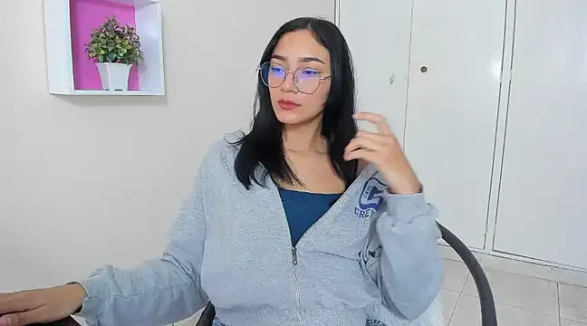 Snapshot of ASIAM_BRUNET chatting on 03-04-25, 01:59 ASIAM BRUNET online show from 03-04-25, 01:59