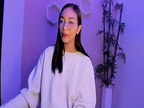 ASIAM BRUNET online show from 02-11-26, 11:21