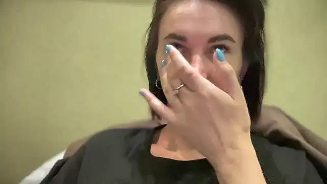 EvilDemon94 online show from 10-14-25, 04:35