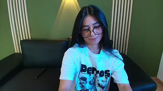 ChloeTurner  online show from 10-19-25, 03:26
