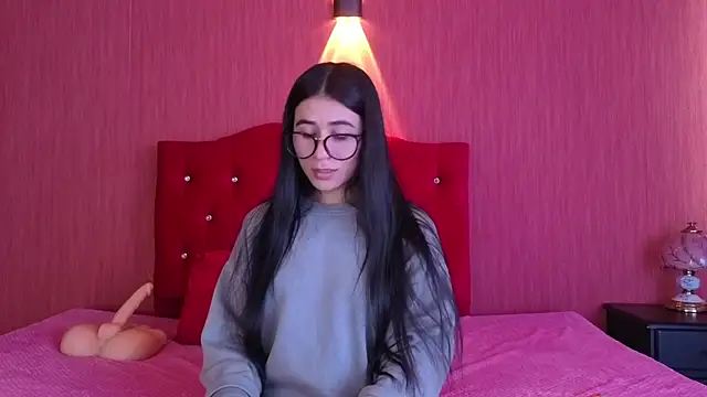 ChloeTurner  online show from 11-15-25, 08:02